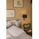 Applique moderne en métal chromé et tissu noir avec liseuse LED Chloé