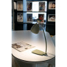 Lampe de bureau design en métal vert olive Mathilde